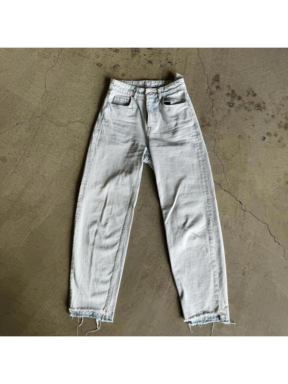 Zara womenβs straight leg jeans, mid waist